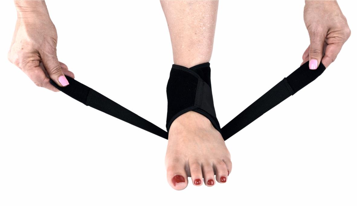 Bodyassist Thermal Ankle Wrap + Stabilisers Black