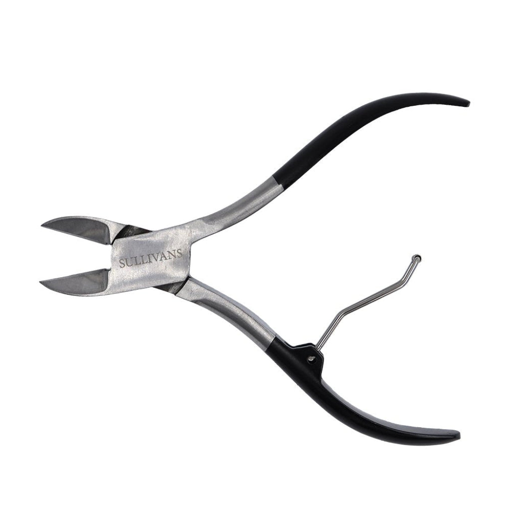 Close-up of cutting jaws on Sullivan’s chiropody pliers.