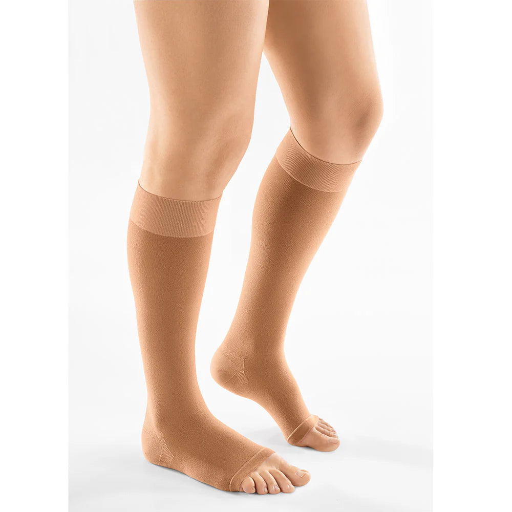Venosan 4001 Below Knee Long Class 1 Compression Stockings  Open Toe